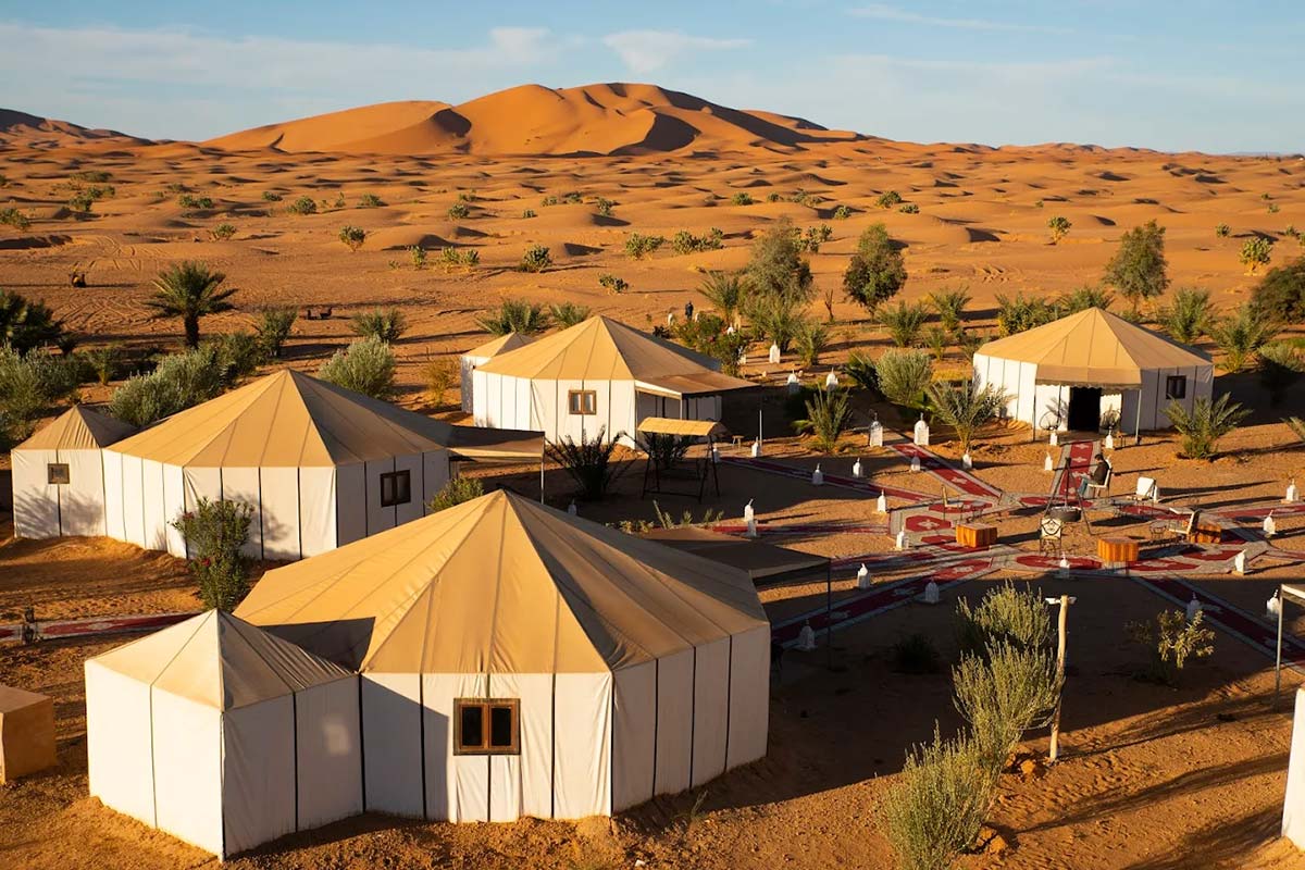 Merzouga-Luxury-Desert-Camp-with-Erg-Chebbi-Views